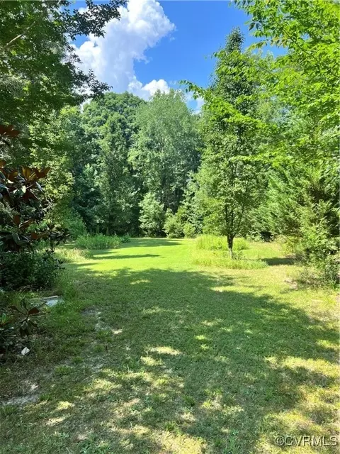 6320 Glendale Woods Dr, Henrico, VA 23231
