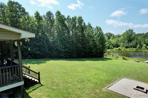 Exterior - 4554 Plank Rd, Kenbridge, VA 23944 photo 2 of 7