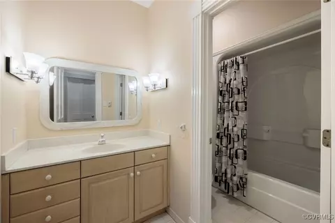 Bath - 8500 Mount Eagle Rd, Ashland, VA 23005 photo 4 of 5