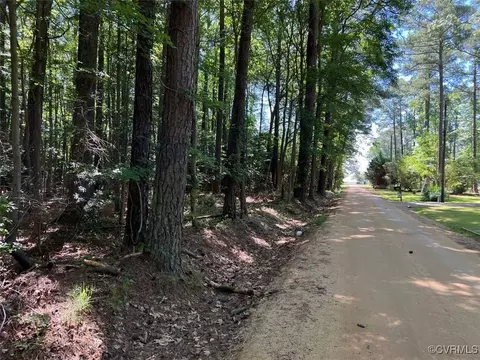 00 Richmond Rd, Deltaville, VA 23043