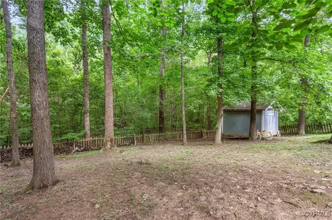 Exterior - 6903 Pointer Ridge Rd, Midlothian, VA 23112 photo 3 of 6