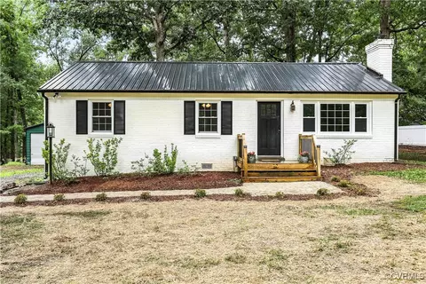 1526 Dogwood Rd, Powhatan, VA 23139