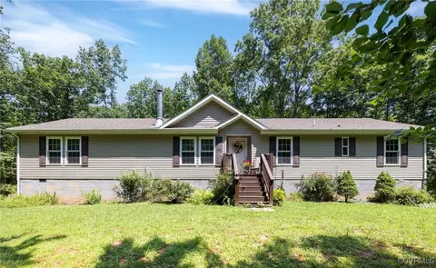 3737 Shelton Store Rd, Buckingham, VA 23921