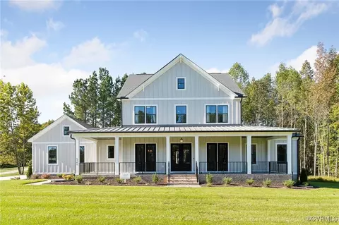 002 Homestead Rd, Lanexa, VA 23089