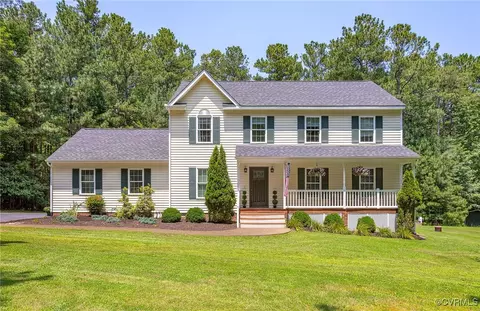 2762 Checketts Dr, Sandy Hook, VA 23153