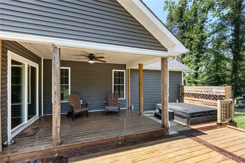 Exterior - 2827 Preston Park Way, Sandy Hook, VA 23153 photo 7 of 14