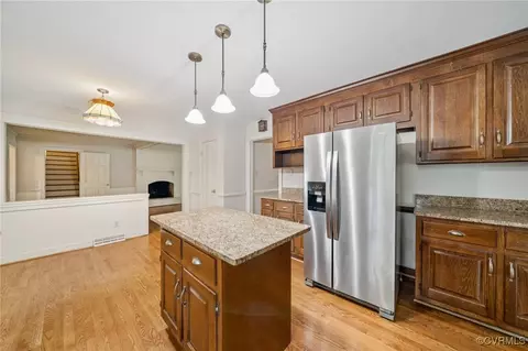 2242 Banstead Rd, Midlothian, VA 23113 photo 9