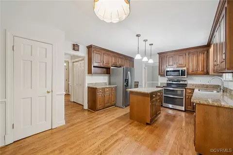 2242 Banstead Rd, Midlothian, VA 23113 photo 14