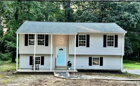 13408 Bermuda Place Dr, Chester, VA 23836