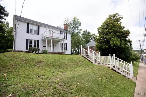 405 E 2nd St, Farmville, VA 23901