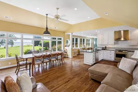 5916 Ware Neck Rd, Gloucester, VA 23061 photo 10