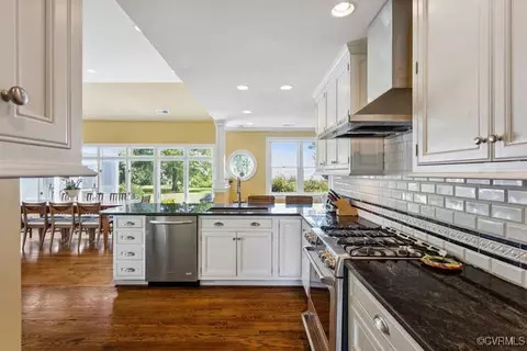5916 Ware Neck Rd, Gloucester, VA 23061 photo 15