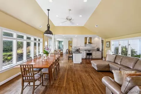 5916 Ware Neck Rd, Gloucester, VA 23061 photo 8