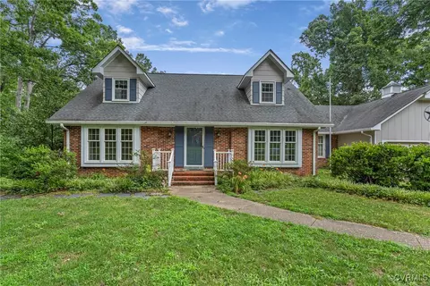 3223 Wood Dale Rd, Chester, VA 23831