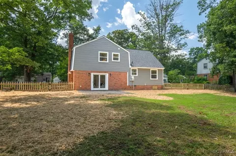 Exterior - 1533 Sandgate Rd, Midlothian, VA 23113 photo 4 of 5