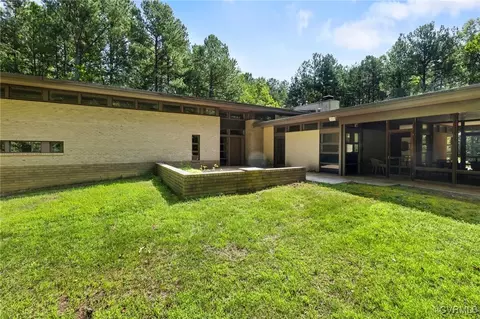 Exterior - 3611 Brandons Bluff Ct, Sandy Hook, VA 23153 photo 10 of 14