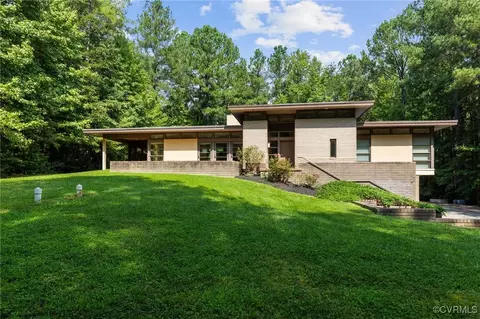 Exterior - 3611 Brandons Bluff Ct, Sandy Hook, VA 23153 photo 13 of 14