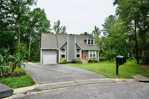 2002 Deer Meadow Ct, Midlothian, VA 23112