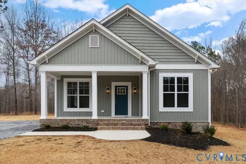 447 Raleigh Ave, South Hill, VA 23970