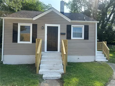 29 Cherry St, Petersburg, VA 23803