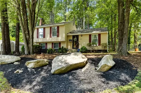 5564 Heatherhill Dr, North Chesterfield, VA 23234