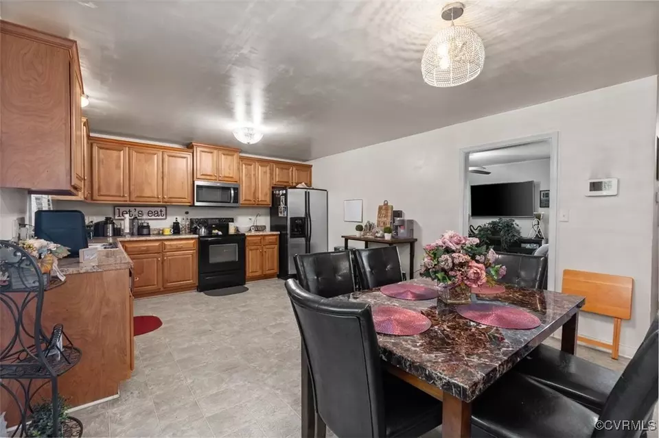 Dining - 604 Howard St, Sandston, VA 23150 photo 2 of 3