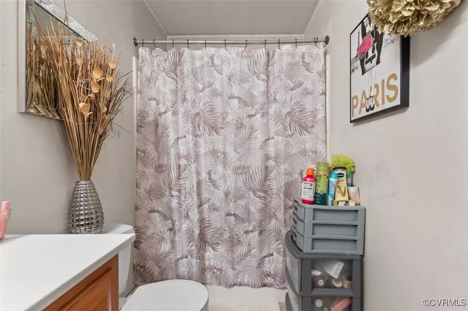 Bath - 604 Howard St, Sandston, VA 23150 photo 3 of 3