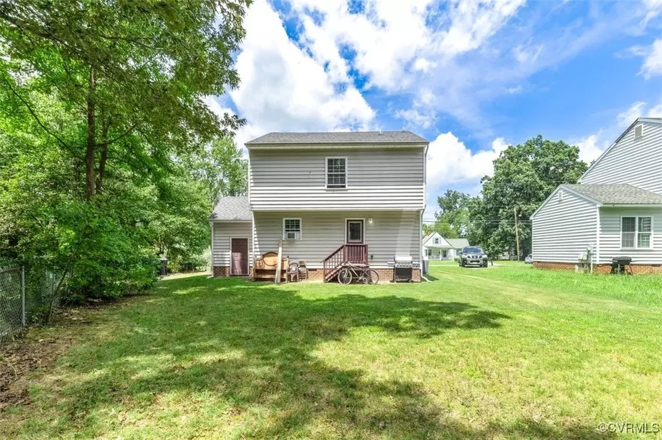 Exterior - 604 Howard St, Sandston, VA 23150 photo 4 of 4