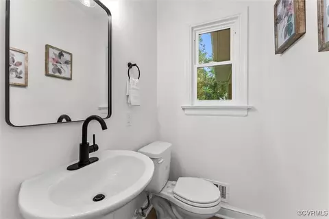 Bath - 3407 Blithewood Dr, Richmond, VA 23225 photo 1 of 3