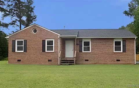 25504 Walkers Landing Ct, North Dinwiddie, VA 23803
