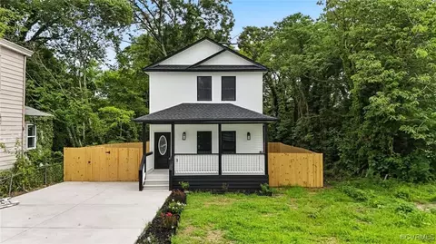409 Mistletoe St, Petersburg, VA 23803