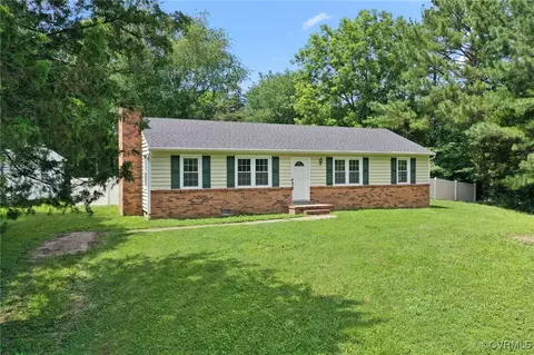 10500 Claybar Trl, North Chesterfield, VA 23236
