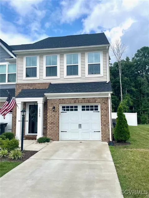 10904 Genito Square Dr, Midlothian, VA 23112