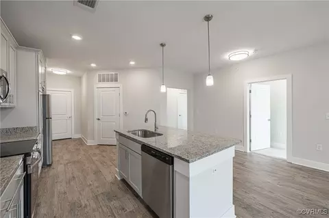 10530 Stony Bluff Dr #201, Ashland, VA 23005