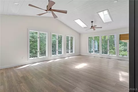 Living - 113 Rappa Run Rd, Topping, VA 23169 photo 5 of 8