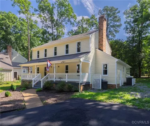 3207 Quail Hill Dr, Midlothian, VA 23112