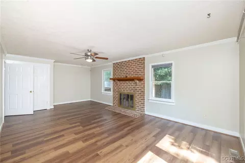 Living - 1237 Elmart Ln, North Chesterfield, VA 23235 photo 6 of 9