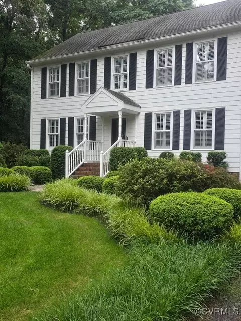 11901 Ambergate Dr, Midlothian, VA 23113