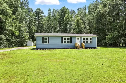 22805 Carson Rd, Dinwiddie, VA 23841