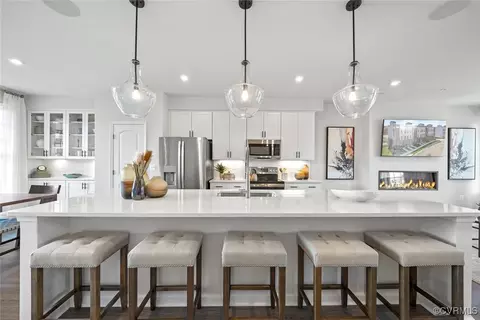 13213 Garland Ln, Midlothian, VA 23114