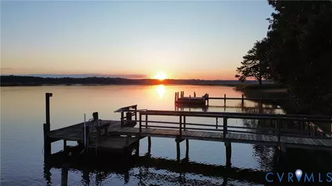 1647 Winona Park Dr, West Point, VA 23181