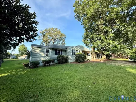 6800 Woodpecker Rd, Chesterfield, VA 23838