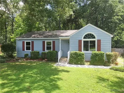 15805 Roland View Dr, Chester, VA 23831