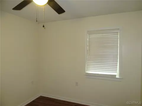 Bedroom - 20301 Harris Dr, Sutherland, VA 23885 photo 7 of 10