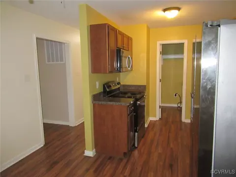 Kitchen - 20301 Harris Dr, Sutherland, VA 23885 photo 2 of 2