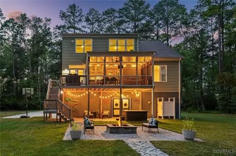 146 Wynne Rd, Yorktown, VA 23692