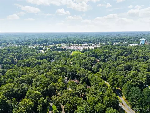 View/Area - 5902 N Point Ct, Midlothian, VA 23112 photo 3 of 4