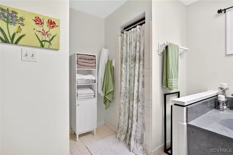 Bath - 5902 N Point Ct, Midlothian, VA 23112 photo 4 of 5
