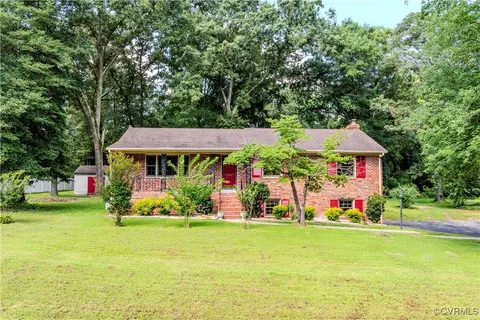 1020 Challis Ln, Sandston, VA 23150