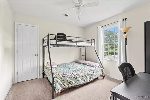 Bedroom - 5025 Hart Rd, Sutherland, VA 23885 photo 3 of 5